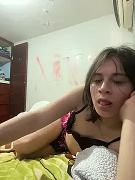 corvineShine16 online show from 03-18-25, 05:42