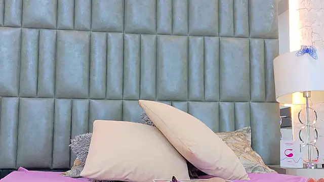 CamilaJohnston online show from 05-19-26, 01:22