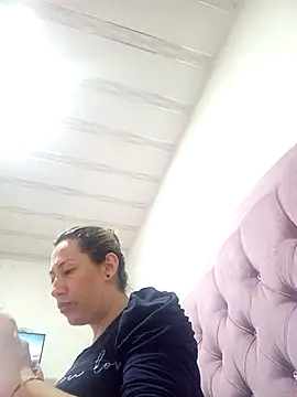 melany-92xxx online show from 12-15-25, 02:43