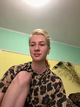 Snapshot of _Black-Panther_ chatting on 06-14-26, 05:04 Black-Panther online show from 06-14-26, 05:04