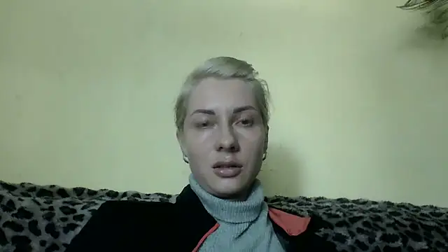 Snapshot of _Black-Panther_ chatting on 06-15-26, 01:46 Black-Panther online show from 06-15-26, 01:46