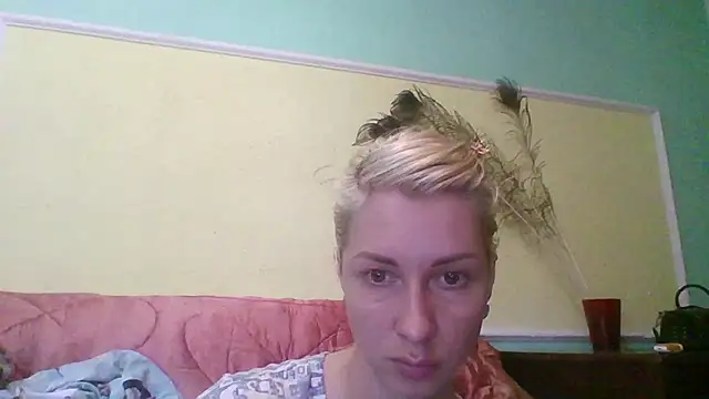 Snapshot of _Black-Panther_ chatting on 06-25-26, 10:09 Black-Panther online show from 06-25-26, 10:09