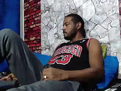 BladeFoxxx1 online show from 03-13-26, 01:12