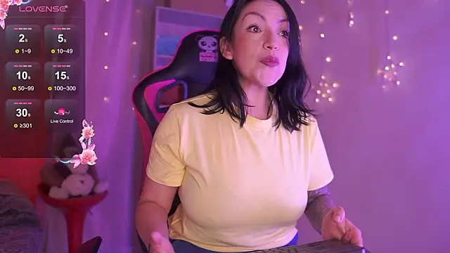 Madison Mayer online show from 02-11-26, 01:16