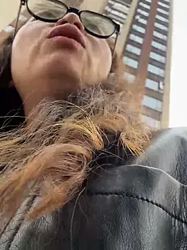 Snapshot of aa520uv chatting on 03-27-26, 08:26 aa520uv online show from 03-27-26, 08:26