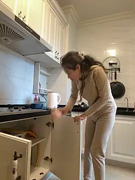 Snapshot of aa520uv chatting on 04-08-26, 02:00 aa520uv online show from 04-08-26, 02:00