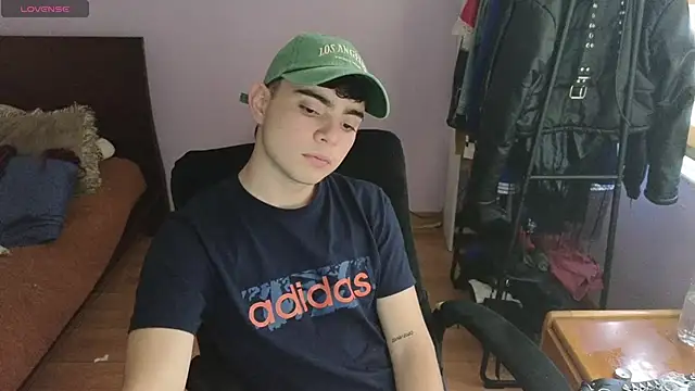 lukeboyce33 online show from 05-19-26, 10:05