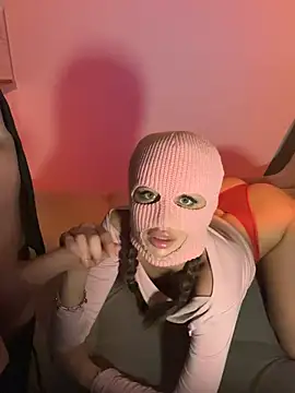 Snapshot of KristiCrazy chatting on 03-14-25, 07:23 KristiCrazy online show from 03-14-25, 07:23