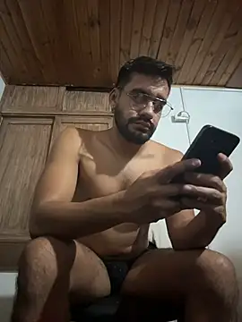 Leon  Hart  online show from 04-30-26, 03:02