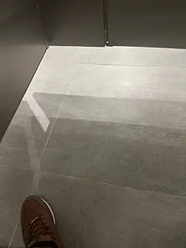 Snapshot of Leon__Hart_ chatting on 07-20-26, 04:53 Leon Hart online show from 07-20-26, 04:53