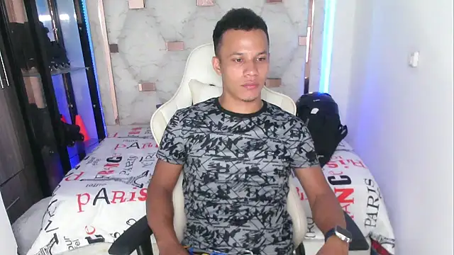 Snapshot of sex_mikee chatting on 03-13-25, 04:16 sex mikee online show from 03-13-25, 04:16