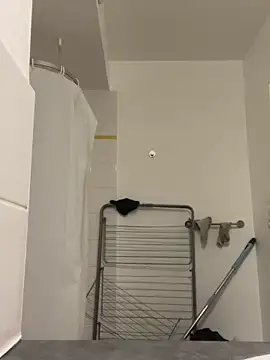 Snapshot of Renoirmonter chatting on 03-03-26, 04:35 Renoirmonter online show from 03-03-26, 04:35