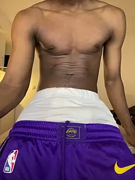 Snapshot of Renoirmonter chatting on 03-05-26, 12:06 Renoirmonter online show from 03-05-26, 12:06