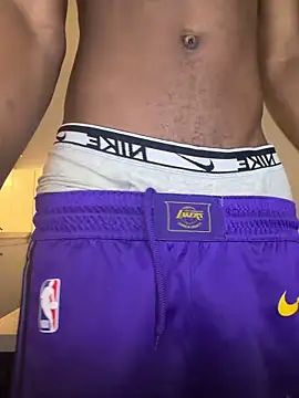 Snapshot of Renoirmonter chatting on 03-23-26, 12:47 Renoirmonter online show from 03-23-26, 12:47