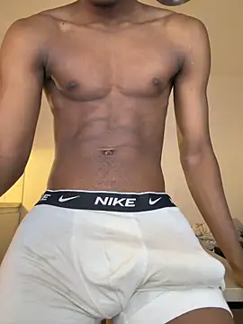 Snapshot of Renoirmonter chatting on 03-23-26, 06:34 Renoirmonter online show from 03-23-26, 06:34