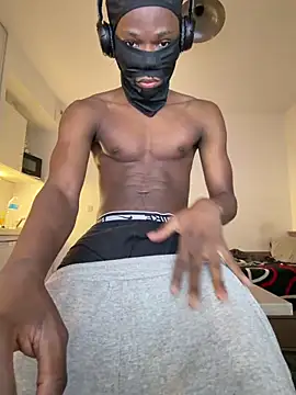 Snapshot of Renoirmonter chatting on 03-31-26, 12:56 Renoirmonter online show from 03-31-26, 12:56