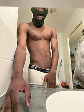 Snapshot of Renoirmonter chatting on 04-06-26, 05:41 Renoirmonter online show from 04-06-26, 05:41