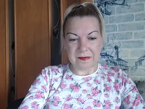 Lillia Ray online show from 05-14-26, 07:15