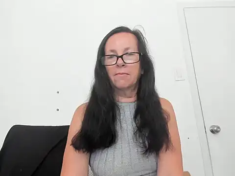 Snapshot of peachgoddess chatting on 07-18-26, 01:15 peachgoddess online show from 07-18-26, 01:15