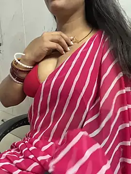 Snapshot of jhanvi_boo chatting on 06-27-26, 12:22 jhanvi boo online show from 06-27-26, 12:22