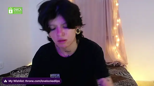 Snapshot of lovelockedlips chatting on 03-01-26, 10:34 lovelockedlips online show from 03-01-26, 10:34