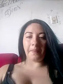 Snapshot of melisamoon_ chatting on 04-04-26, 06:49 melisamoon online show from 04-04-26, 06:49