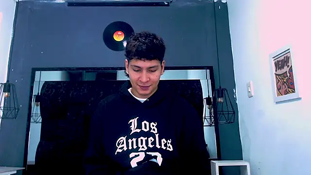 Jhojan twink online show from 03-20-26, 05:12