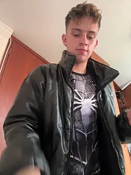 LiamWildx20 online show from 03-22-26, 07:50