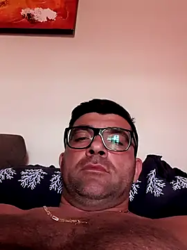 Snapshot of Maurzio@xh chatting on 06-30-26, 02:40 Maurzioxh online show from 06-30-26, 02:40