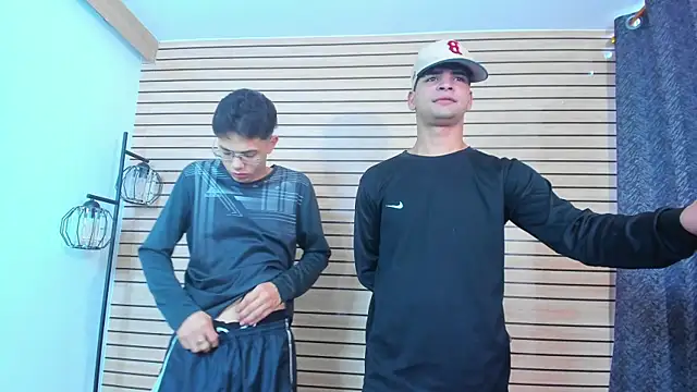 317894 online show from 04-12-26, 08:14