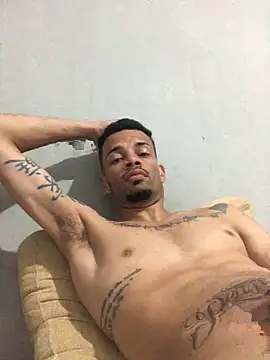 HenriquePhn online show from 02-05-26, 02:38