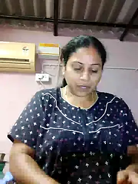 JENNIFERtamil online show from 03-18-26, 07:55