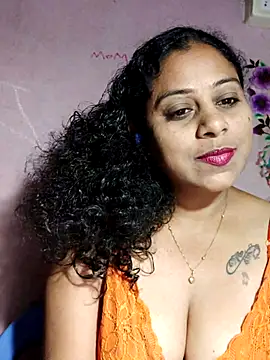 JENNIFERtamil online show from 05-16-26, 06:39