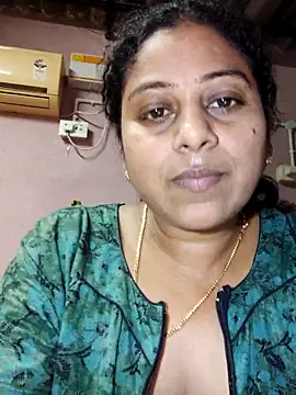 JENNIFERtamil online show from 05-18-26, 07:58