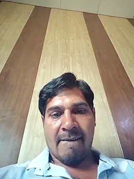 Snapshot of johnny8731 chatting on 05-02-26, 07:13 johnny8731 online show from 05-02-26, 07:13