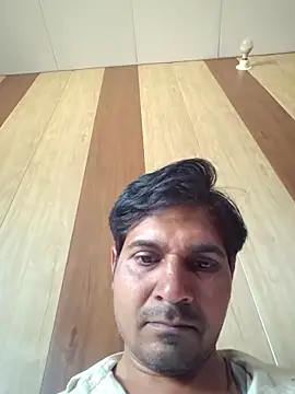 Snapshot of johnny8731 chatting on 05-07-26, 06:41 johnny8731 online show from 05-07-26, 06:41