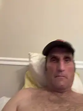 Snapshot of Bw3322 chatting on 09-24-25, 10:07 Bw3322 online show from 09-24-25, 10:07