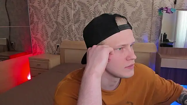 Snapshot of Cactus__James chatting on 03-24-26, 11:04 Cactus James online show from 03-24-26, 11:04