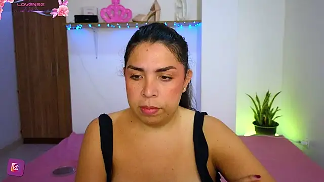 ciacam  online show from 11-10-25, 07:29