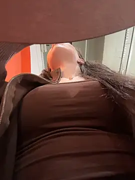 MilaBee online show from 02-15-26, 11:19