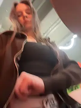 MilaBee online show from 03-11-26, 11:27