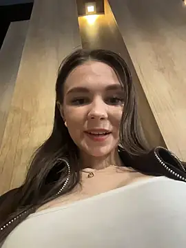 MilaBee online show from 03-16-26, 07:45