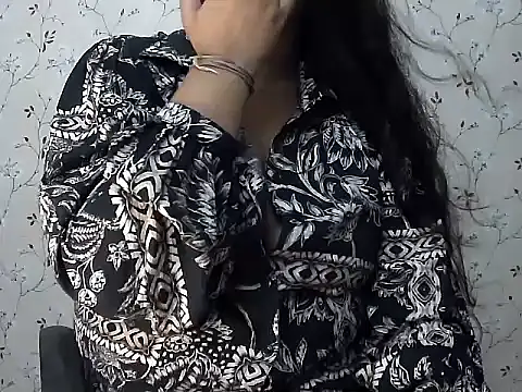 Snapshot of sonali4 chatting on 09-16-25, 01:06 sonali4 online show from 09-16-25, 01:06