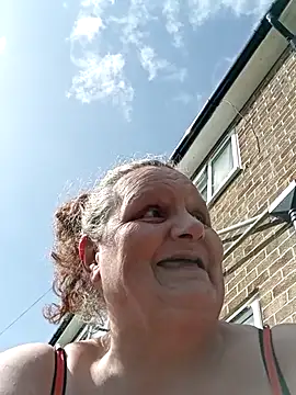 MissQueenBeex online show from 04-10-26, 10:31