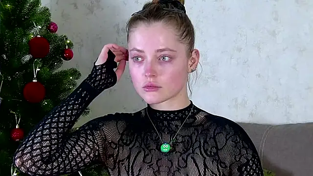 AshleyD  online show from 01-10-26, 12:40