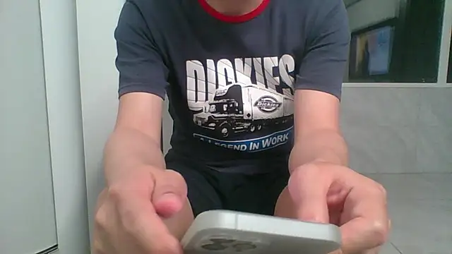 Snapshot of nole_china7 chatting on 06-08-26, 01:33 nole china7 online show from 06-08-26, 01:33