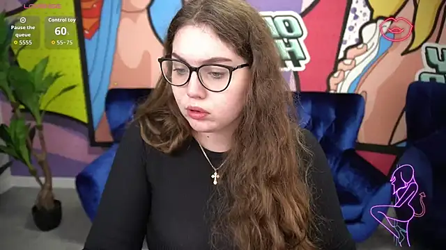 LuxSopphia online show from 10-15-25, 12:49