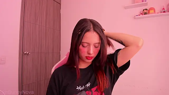 ImBunnyNova online show from 05-19-26, 08:26