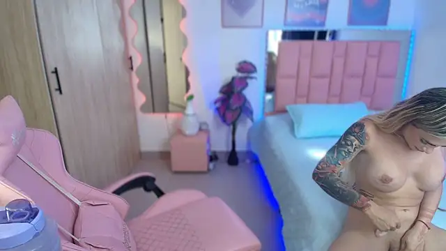 lunesweet online show from 09-24-25, 01:36