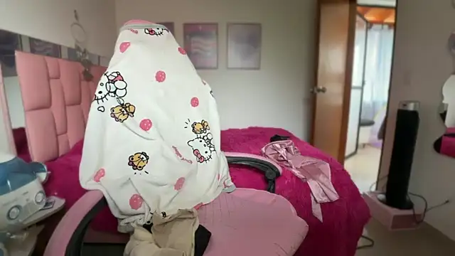 lunesweet online show from 02-19-26, 03:41